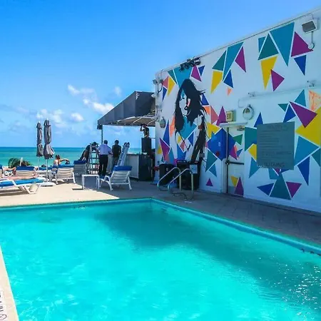 Heart Of South Beach Rooftop Pool With Cabanas